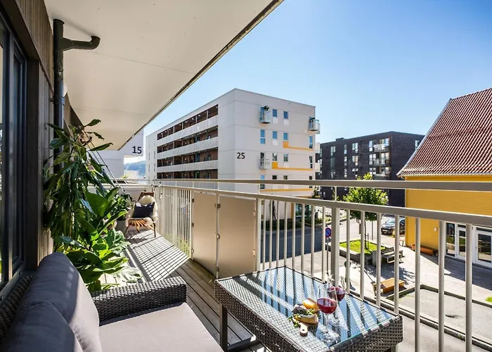 Modern By The Sea - Free Parking Leilighet