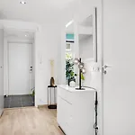 Modern By The Sea - Free Parking Lejlighed *