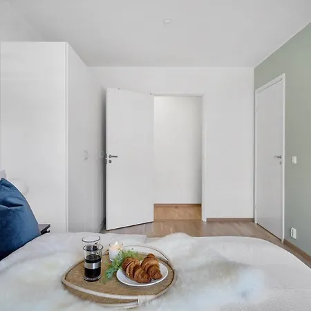 Modern By The Sea - Free Parking *